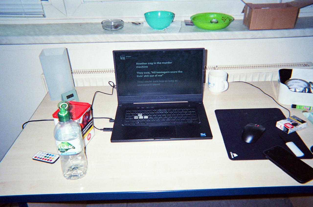 desk Photo